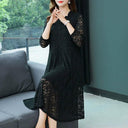 Graceful Lace Dress: Elegant Wedding Attire for Moms 40s Graceful Lace Dress: Elegant Wedding Attire for Moms 40s