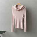 Chic Off-Shoulder Sweater: Elevate Your Autumn Wardrobe Chic Off-Shoulder Sweater: Elevate Your Autumn Wardrobe