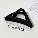 Elegant Black Hair Clip with Korean Letter Detail Elegant Black Hair Clip with Korean Letter Detail