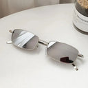 Unisex Vintage Rectangle Sunglasses for Men and Women Unisex Vintage Rectangle Sunglasses for Men and Women