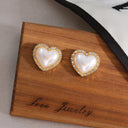 Bohemian Pearl Stud Earrings: Vintage Style Jewelry Gift Bohemian Pearl Stud Earrings: Vintage Style Jewelry Gift