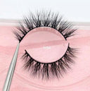 Premium 3D Mink Lashes for Captivating Eyes Luxury Set Premium 3D Mink Lashes for Captivating Eyes Luxury Set