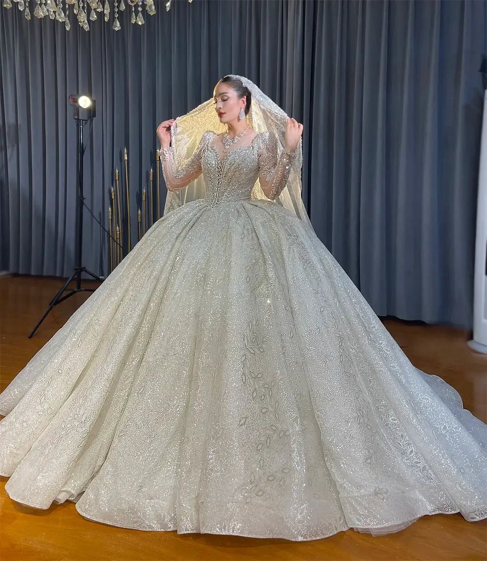 2025 Luxury Beaded Ball Gown Wedding Dress For Brides Red Carpet Ready