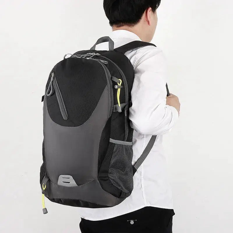 40L Waterproof Outdoor Backpack For Men And Women Hiking