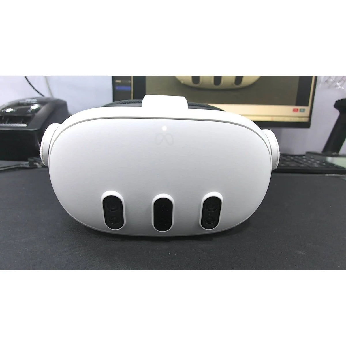 Oculus Quest Mixed Reality Headset