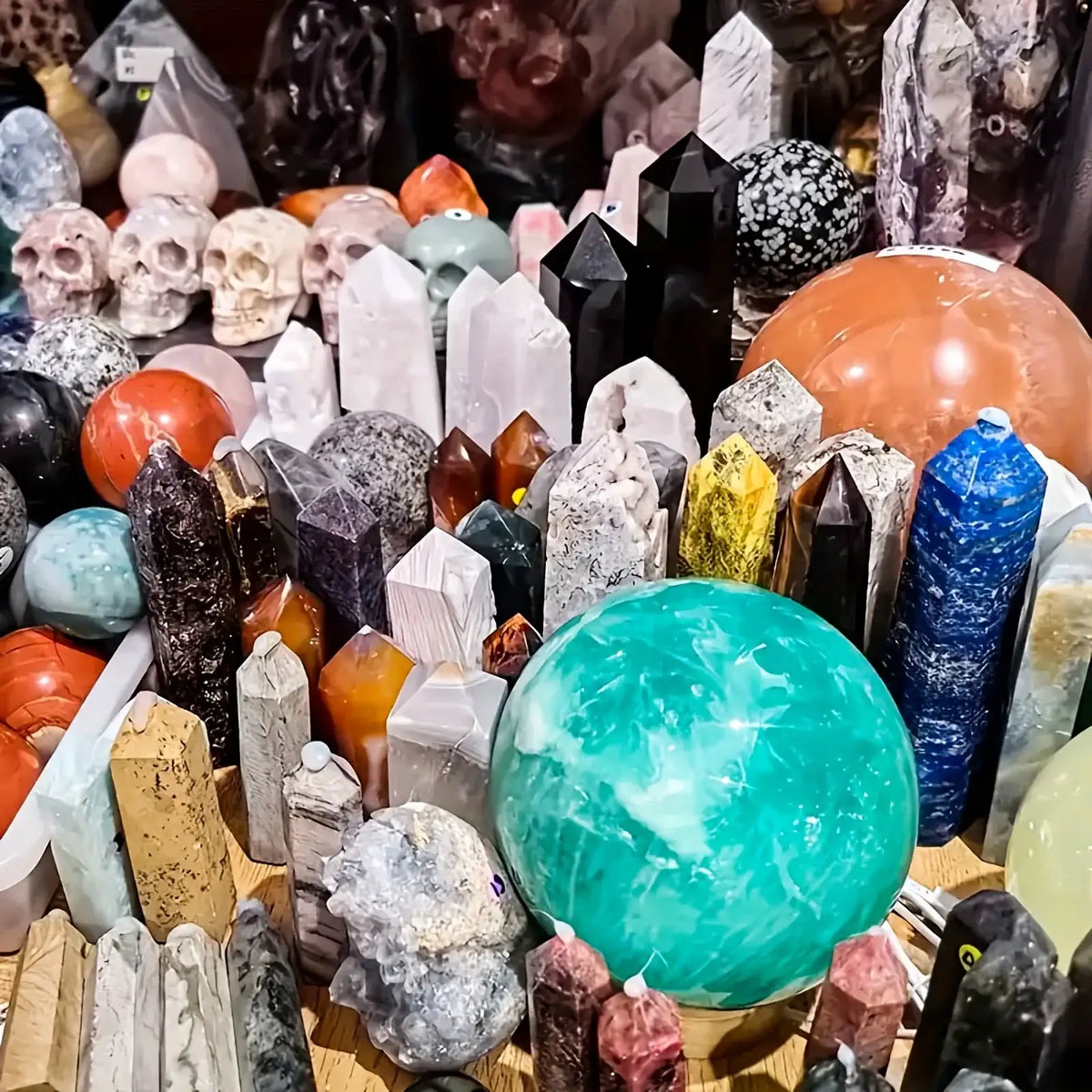 Mixed Raw Crystal Stone Gift Box Set — product view 3