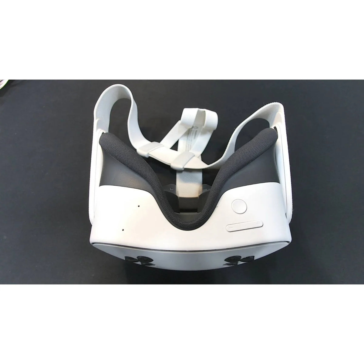 Oculus Quest Mixed Reality Headset