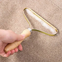 Portable Pet Hair Remover: Brush Manual Lint Shaver Tool