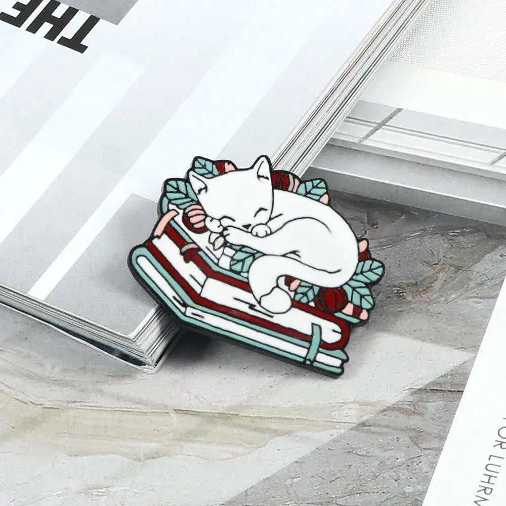 Cat Reading Book Enamel Pin Cute Cartoon Kitten Brooch