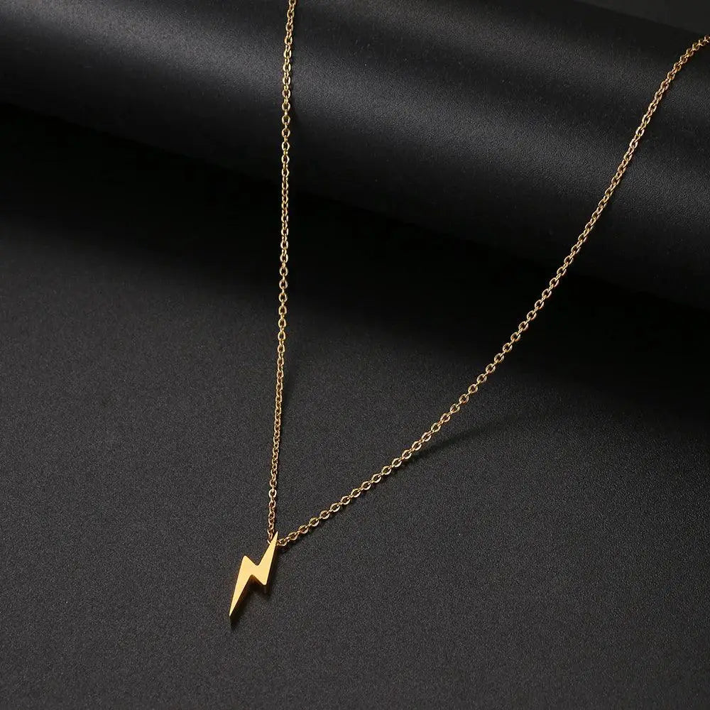 Hypoallergenic Clover Necklace for Women — product view 19