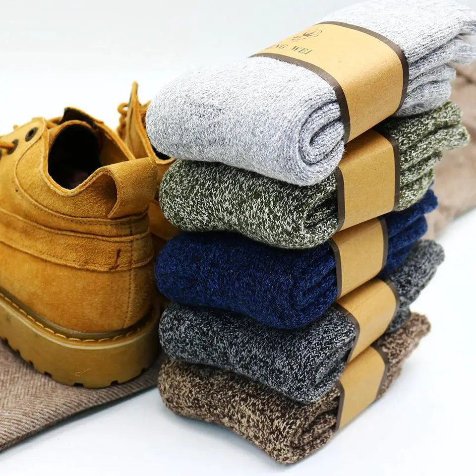 Cozy Chic Winter Wool Cashmere Socks for Snow Days