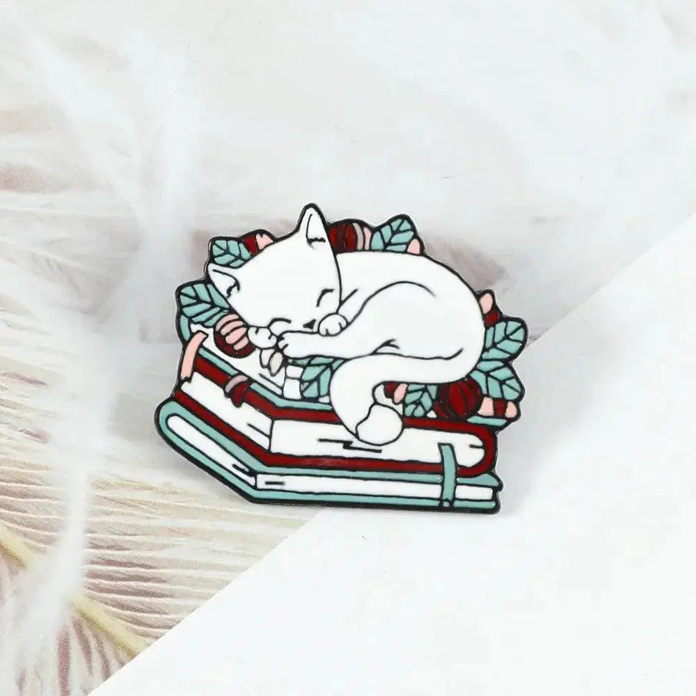 Cat Reading Book Enamel Pin Cute Cartoon Kitten Brooch