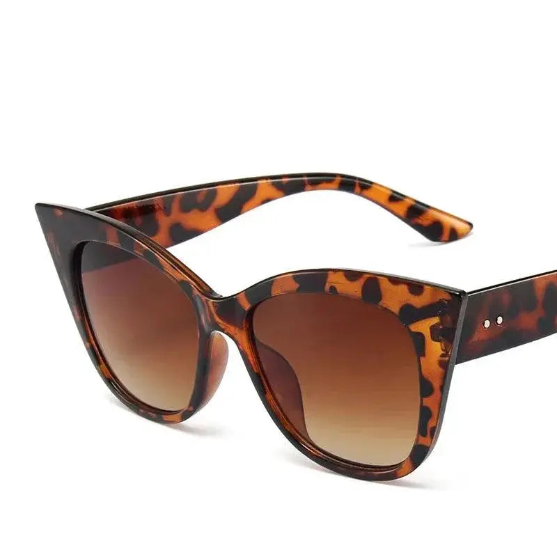 Vintage Cat Eye Sunglasses For Women Oversized Shades