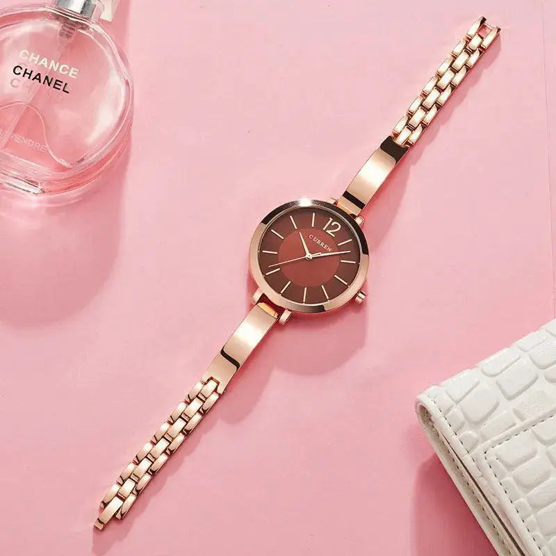 Romantic Gold Quartz Womens Watch For Fashionistas Style
