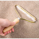 Portable Lint Remover: Clothes Fuzz Fabric Shaver Brush