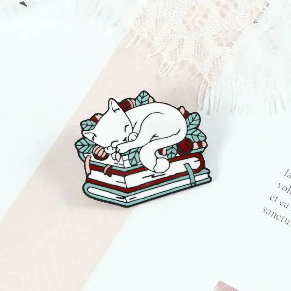 Cat Reading Book Enamel Pin Cute Cartoon Kitten Brooch