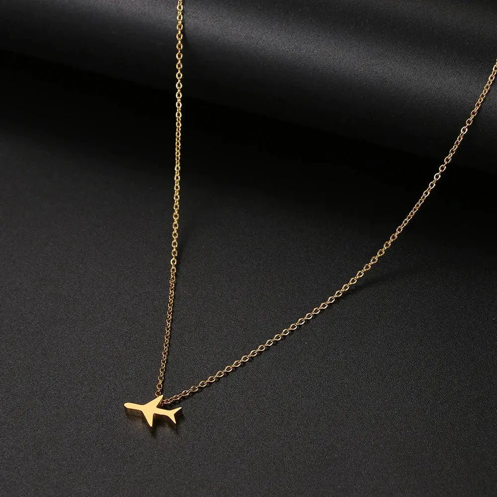 Hypoallergenic Clover Necklace for Women — product view 18