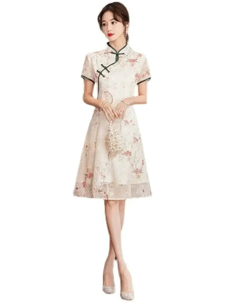 Luxurious Chinese Cheongsam Embroidered Gown For Occasions