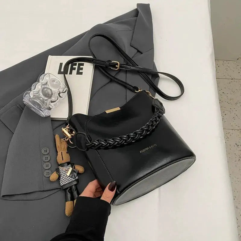 Vintage Barrel Style Women Crossbody Satchel Fashion Icon