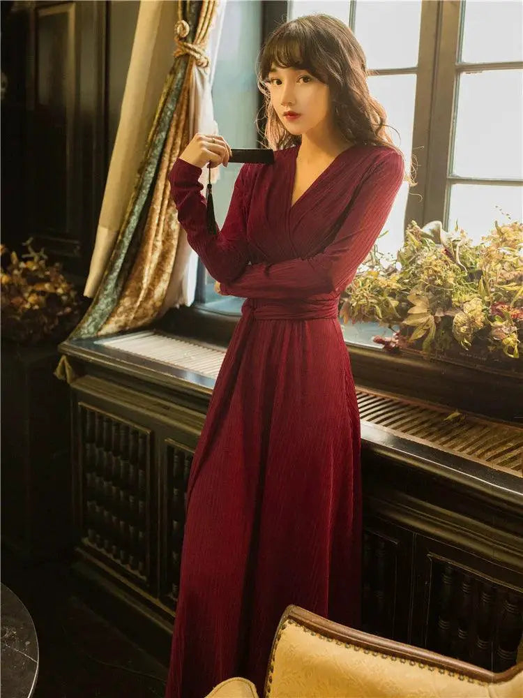 Knitted Goddess Red Dress For Elegant Women Apparel
