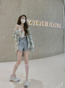 Hong Kong Style Raw Edge Denim Shorts for Stylish Young Adults