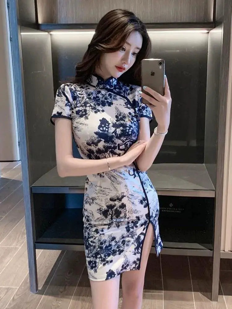 Chinese Style Retro Floral Cheongsam Dress For Millennials
