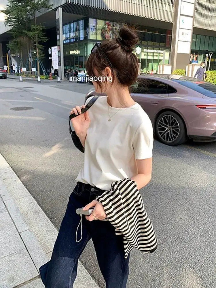 Korean Style Urban Chic White Shirt Embroidered Tee