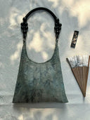 Retro Zen Shoulder Bag: Elegant Chinese Style Accessory