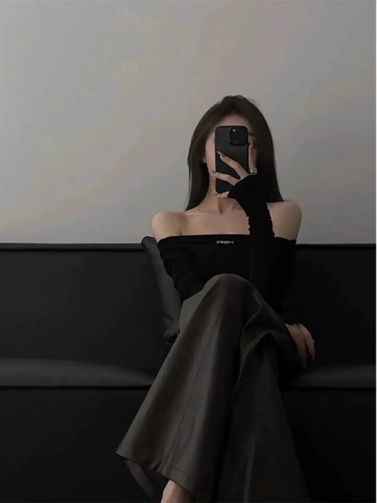 Elegant Autumn Glamour Off Shoulder Top Embrace Youthfulness