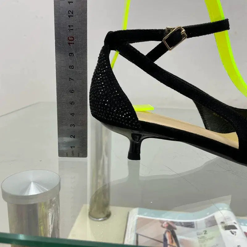 Nude Middle Heel Shoes For Elegant Women Comfort And Style