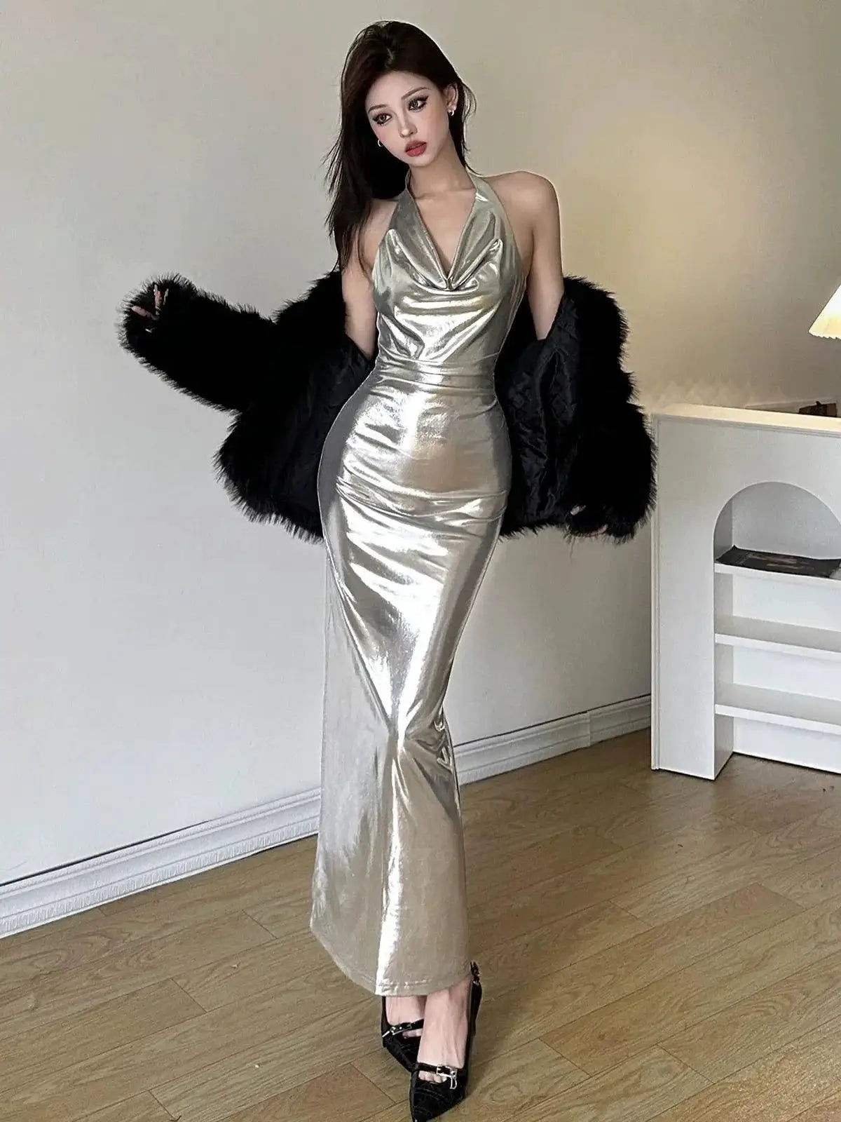Elegant Halterneck Sheath Dress Glamorous Womens Style