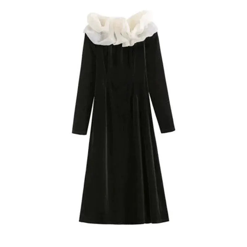 Flattering Velvet Dress for Evening — product view 8