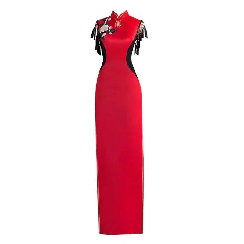 Red Chinese Wedding Dress Elegant Traditional Attire