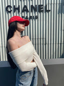 Knitted Off-the-Shoulder Top Chic Fashion for Spring 2023