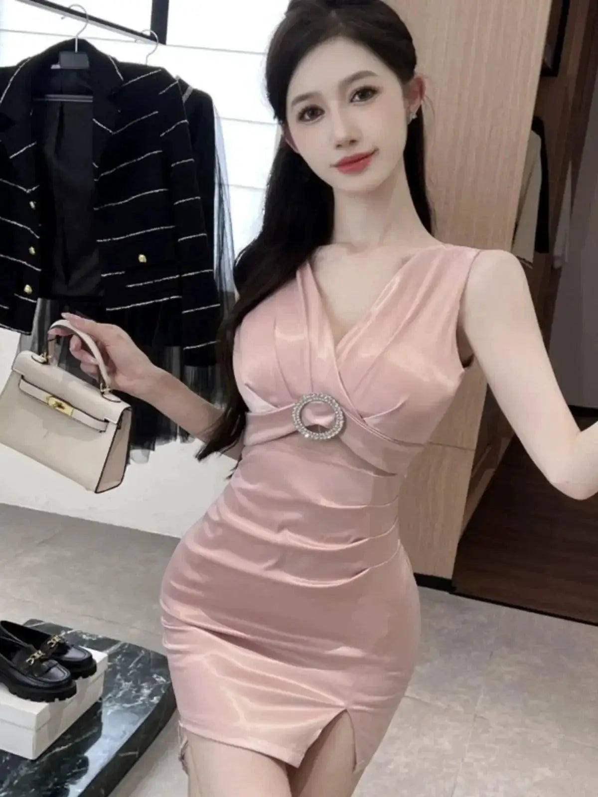 Elegant V Neck Sheath Dress For Sophisticated Style Comfort