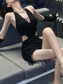 Dark Fashion Backless Dress for Sophisticated Spring Style