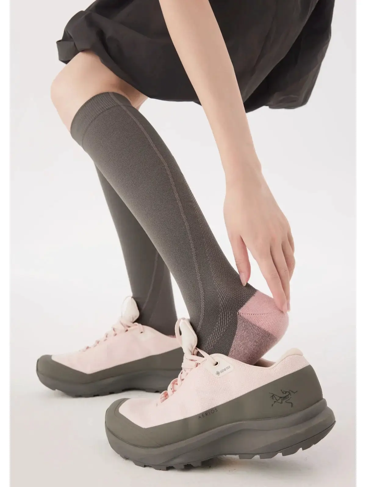 Women Climbing Socks for Circulation — product view 14