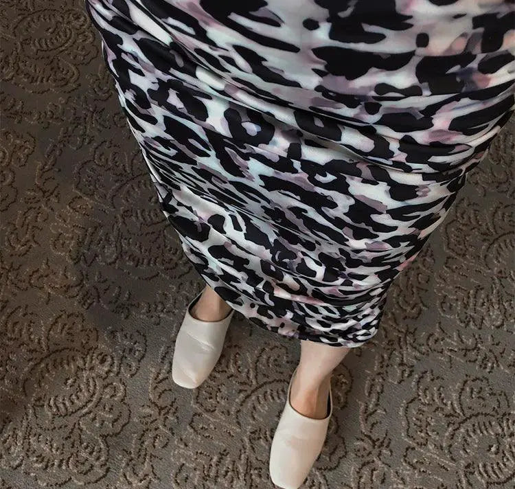 Leopard Print Strapless Dress for Elegant Modern Women