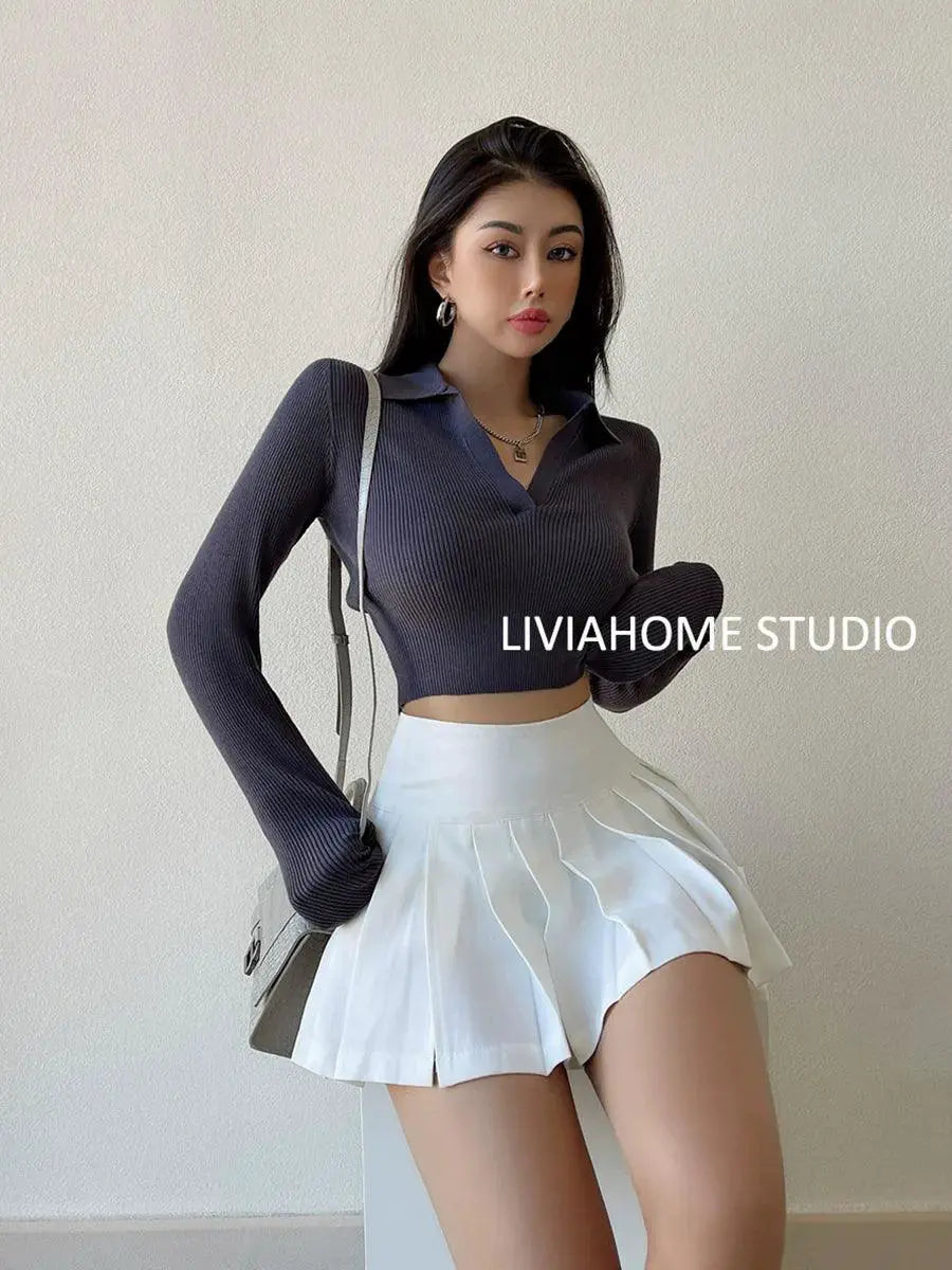 American Style Knitted V Neck Crop Top For Fashionistas