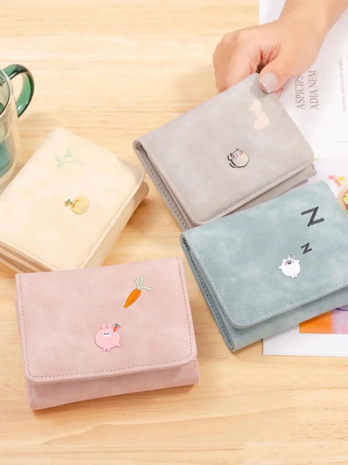 Embroidered Wallet for Women Card Holder and Organizer