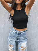 Chic Sleeveless Tee: Autumn Fashion Forward Style Top