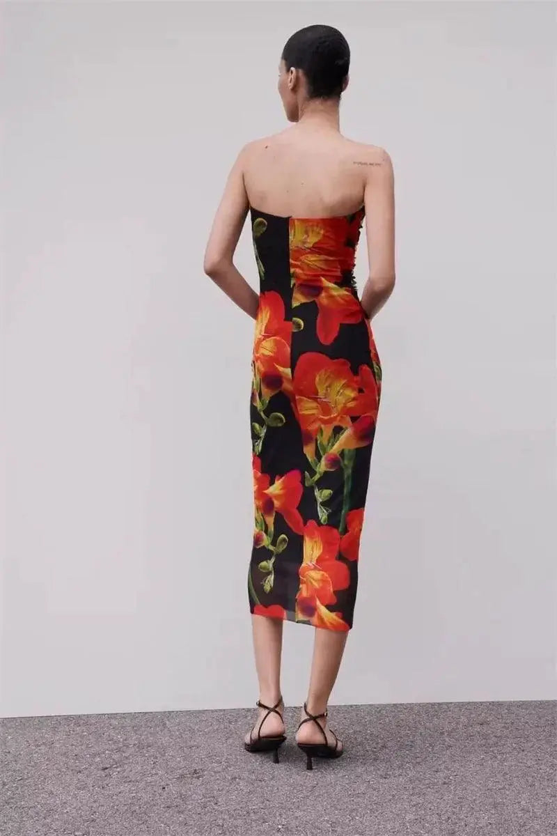 Elegant Floral Sleeveless Dress For Chic Summer Fashion
