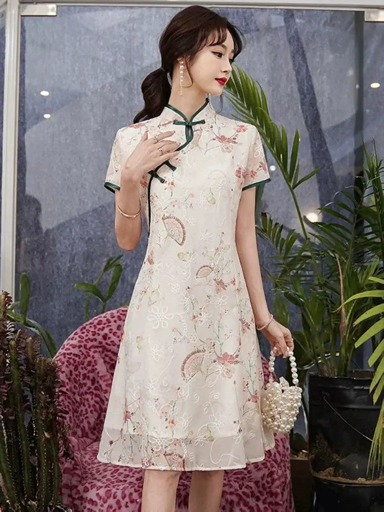 Luxurious Chinese Cheongsam Embroidered Gown For Occasions