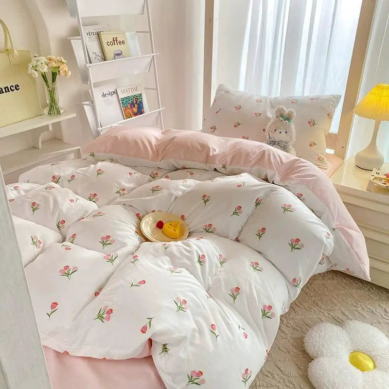 Cream Ins Girly Style Four Piece Bed Quilt Set For Students