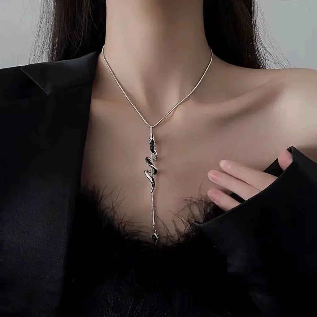 Cool Spirit Snake Dark Concave Ear Hanging Jewelry