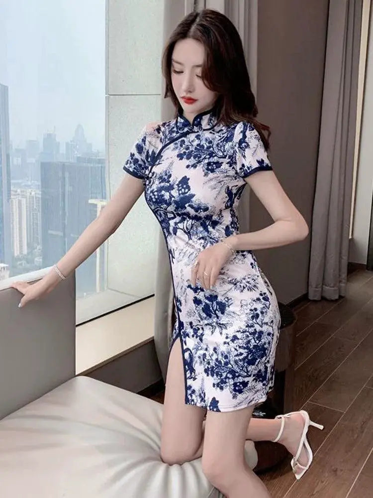 Chinese Style Retro Floral Cheongsam Dress For Millennials