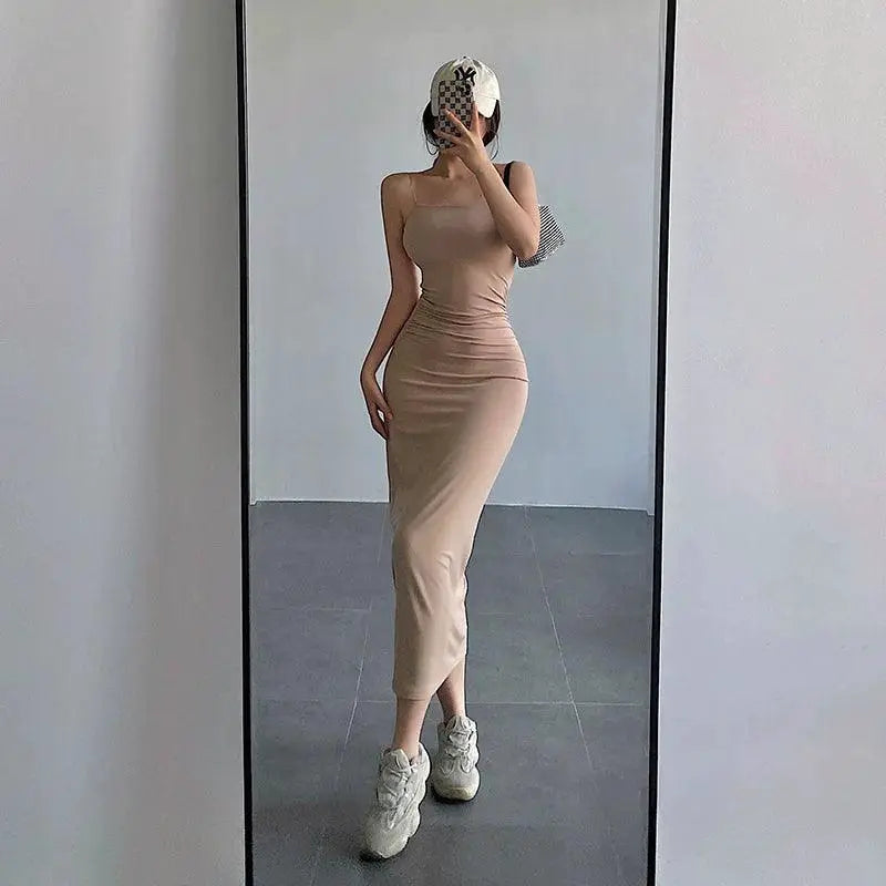 Elegant Spaghetti Strap Maxi Dress For Summer Glamour