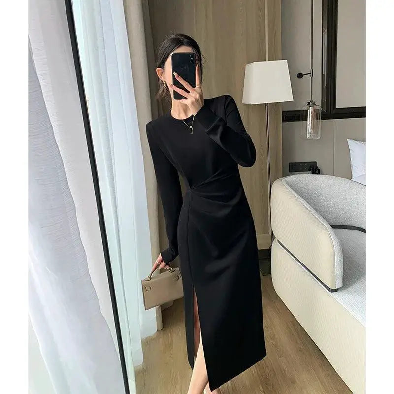 Brother Guo Elegant Black Split Dress Chic Commute Elegance