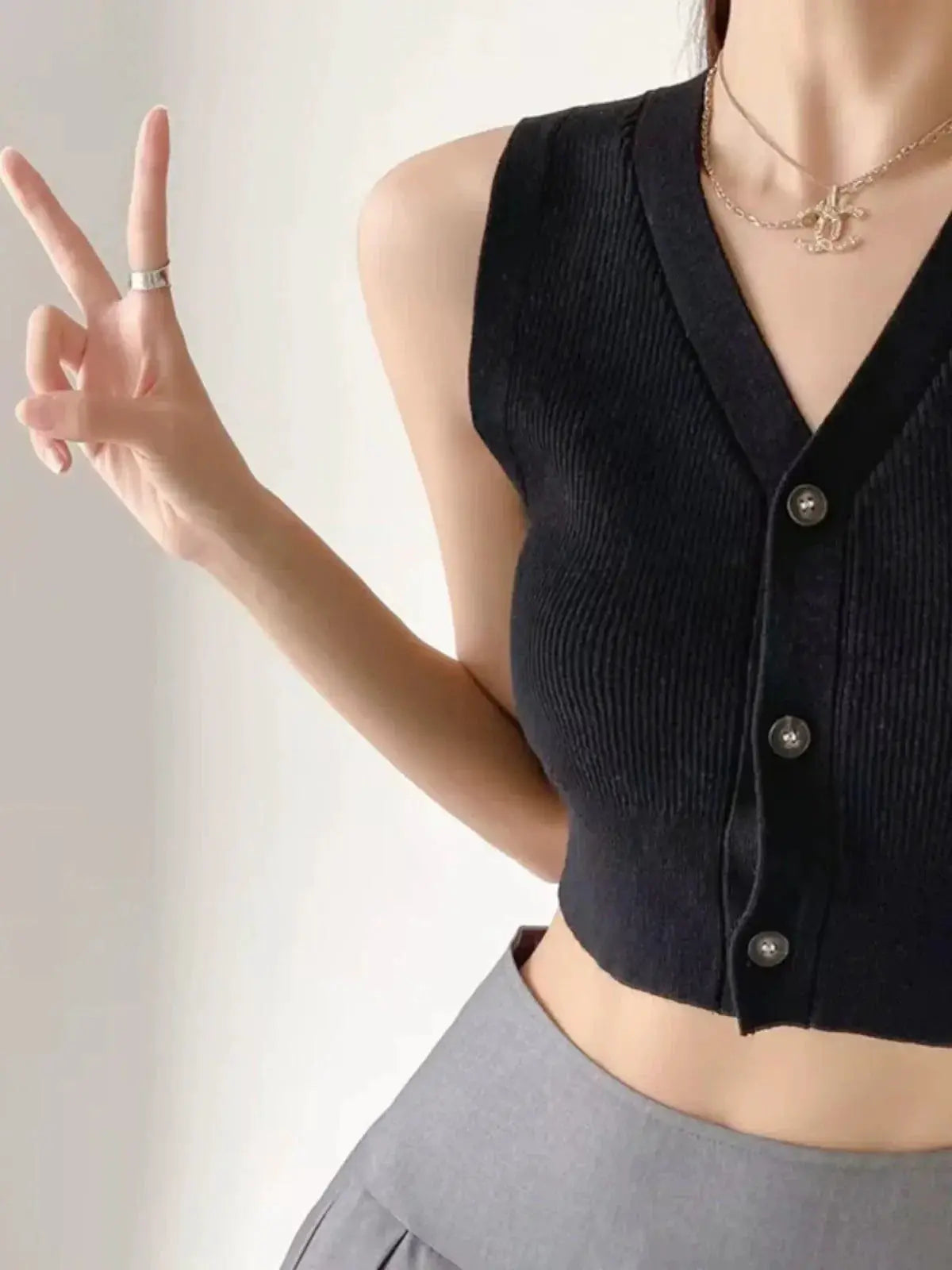 Spring Retro V Neck Vest For Chic Street Style Upgrade