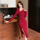 Elegant Red Sheath Dress Retro-Chic V-neck Slit Detail